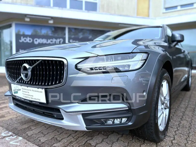 2017 Volvo V90
