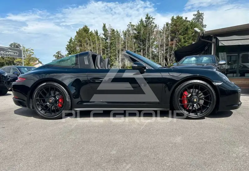2017 Porsche 911