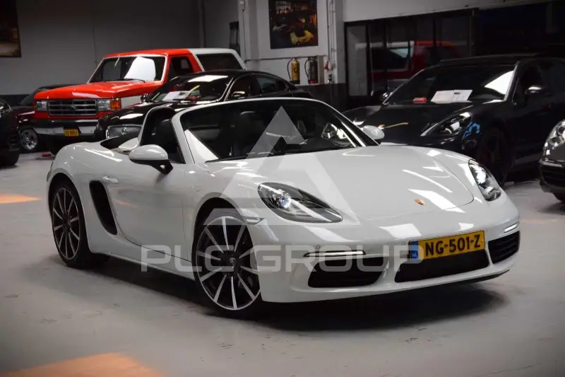 2017 Porsche BOXSTER