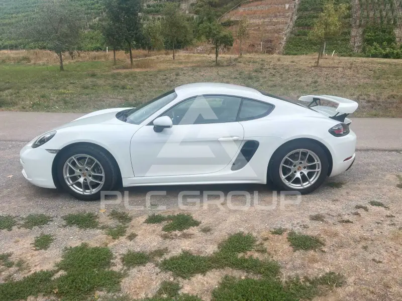 2017 Porsche Cayman