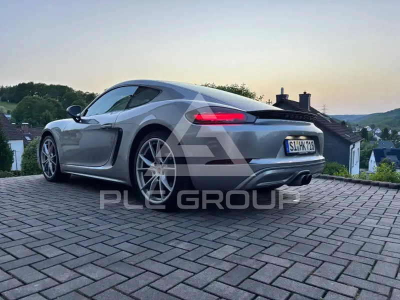 2017 Porsche Cayman