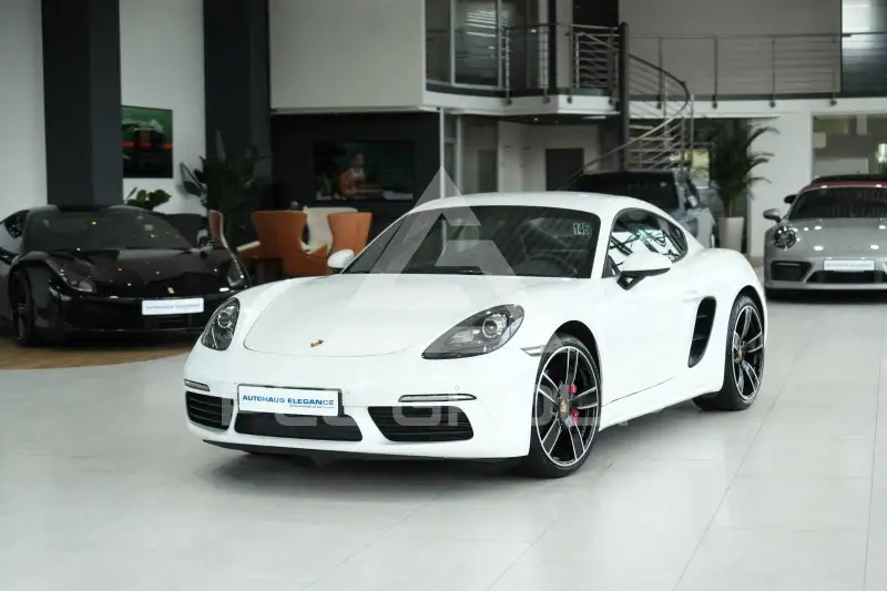 2017 Porsche Cayman