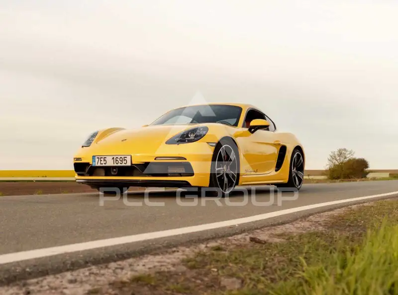 2017 Porsche Cayman