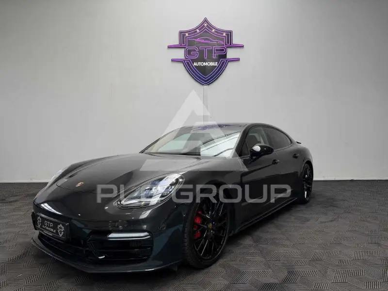 2017 Porsche Panamera