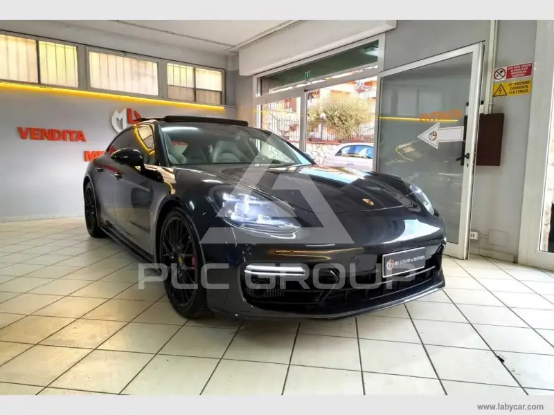 2017 Porsche Panamera
