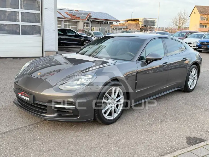 2017 Porsche Panamera