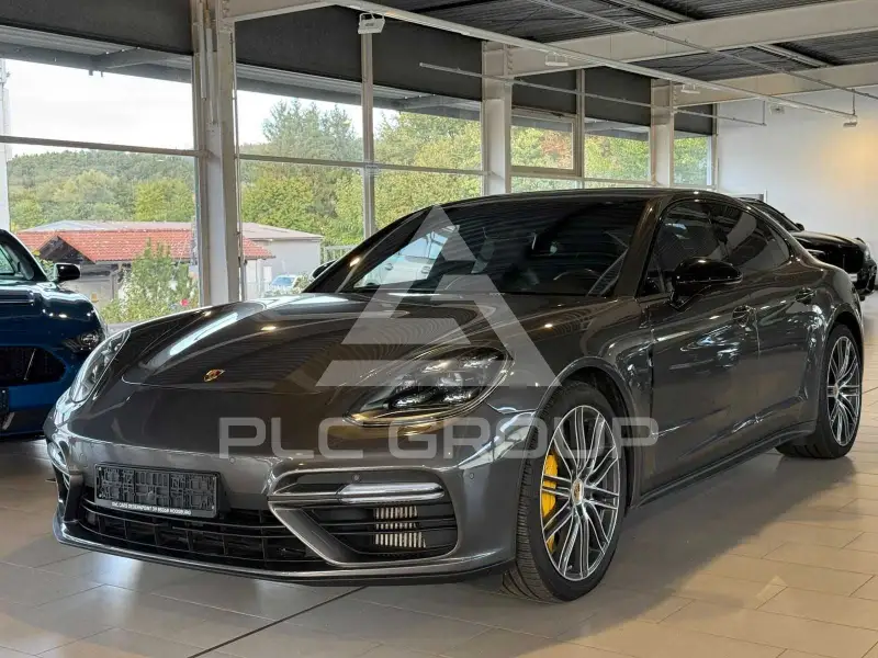 2017 Porsche Panamera