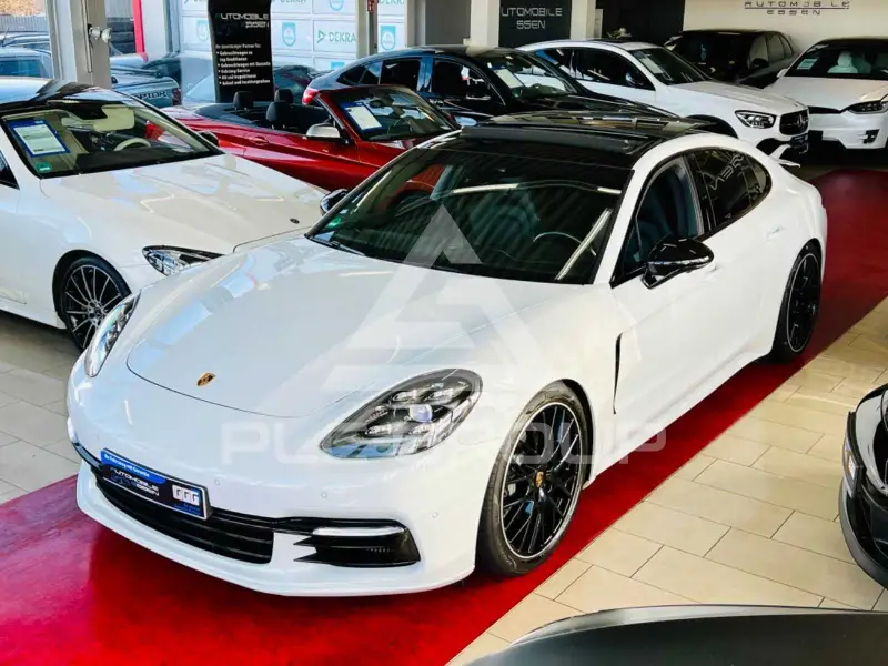 2017 Porsche Panamera
