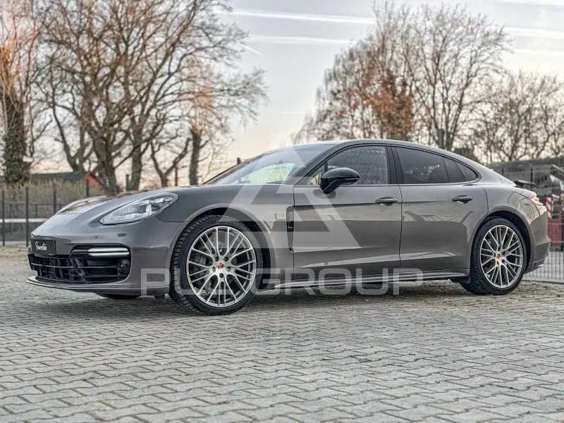 2017 Porsche Panamera