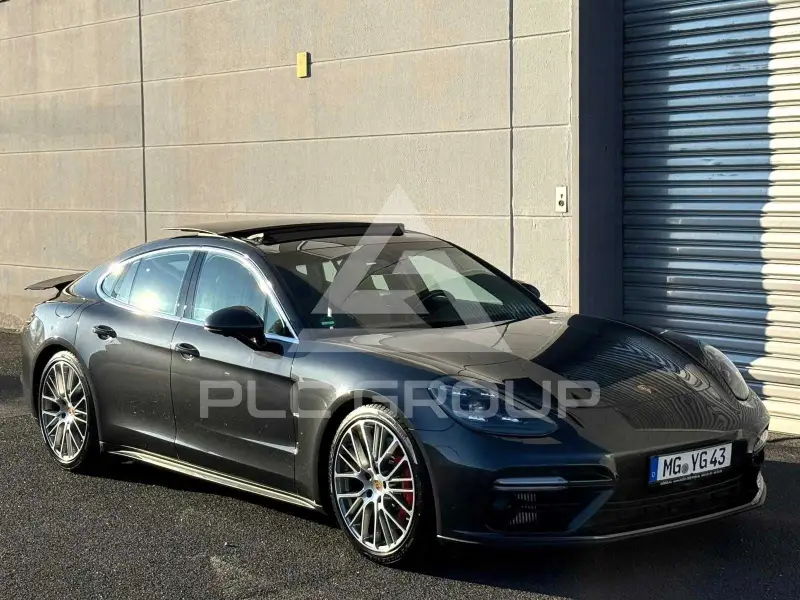 2017 Porsche Panamera