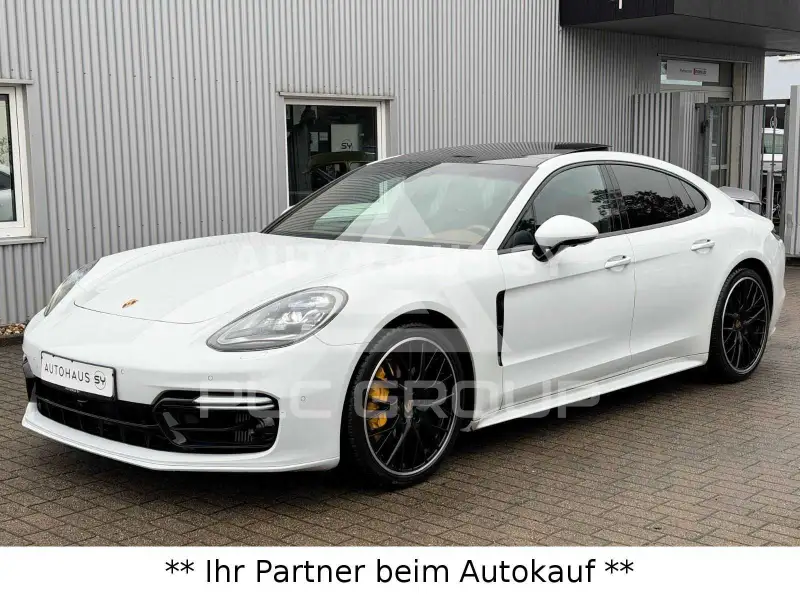 2017 Porsche Panamera