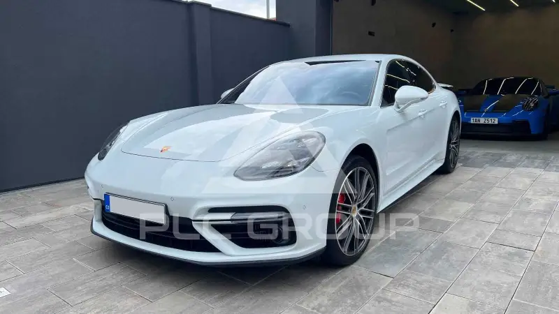 2017 Porsche Panamera