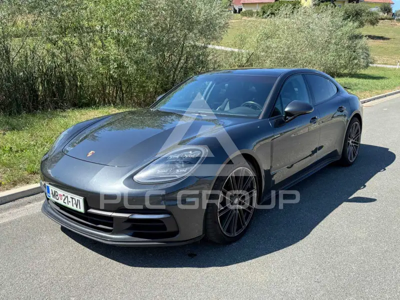 2017 Porsche Panamera