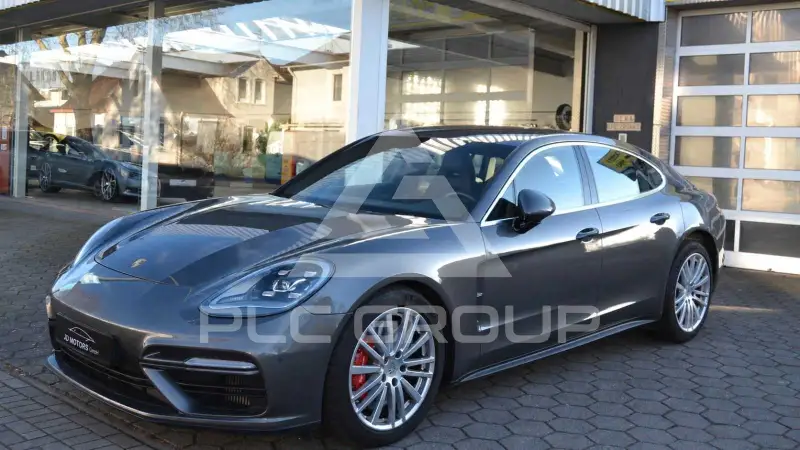 2017 Porsche Panamera