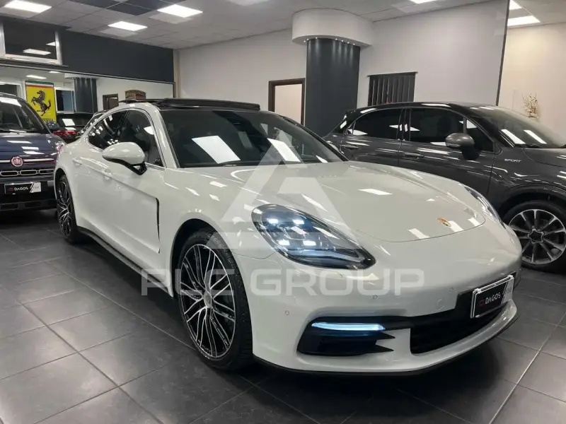 2017 Porsche Panamera