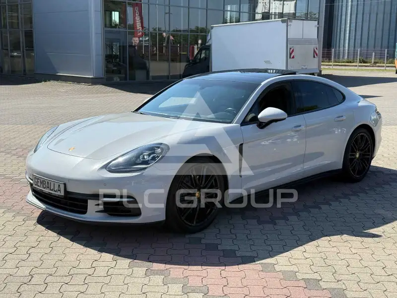 2017 Porsche Panamera