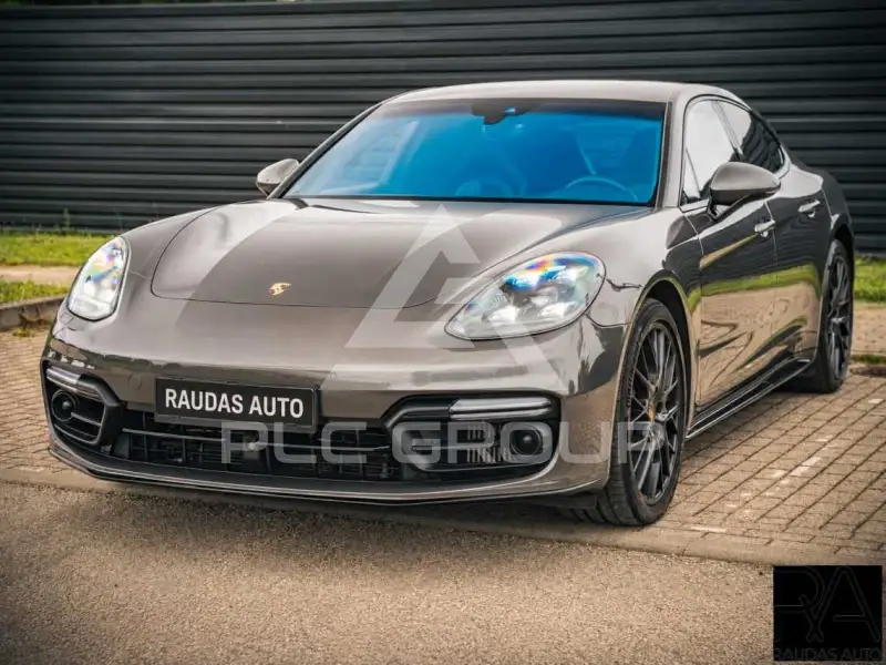 2017 Porsche Panamera