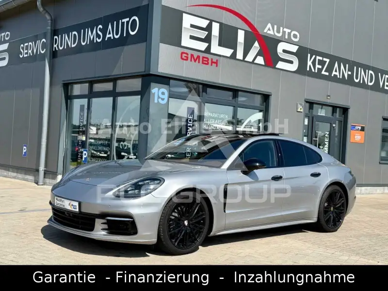 2017 Porsche Panamera