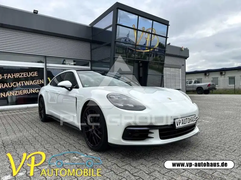 2017 Porsche Panamera