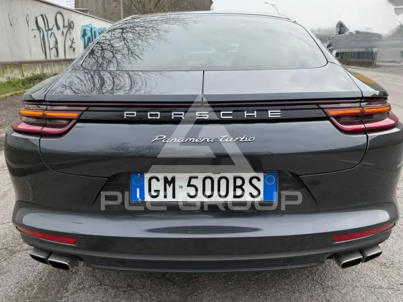 2017 Porsche Panamera