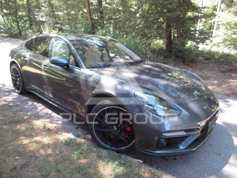 2017 Porsche Panamera