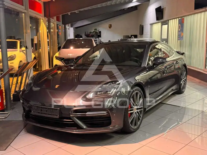 2017 Porsche Panamera