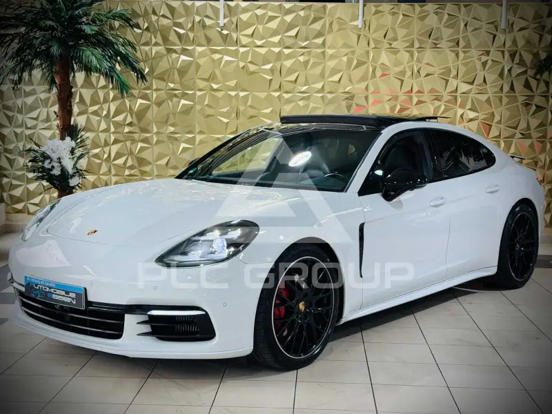 2017 Porsche Panamera