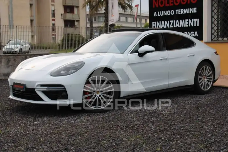 2017 Porsche Panamera
