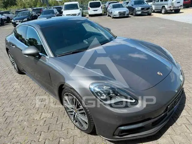2017 Porsche Panamera