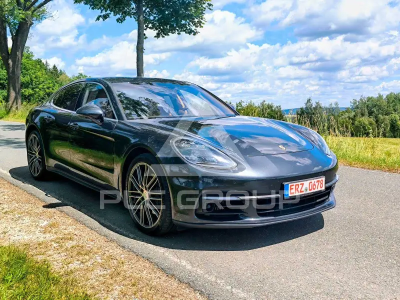 2017 Porsche Panamera