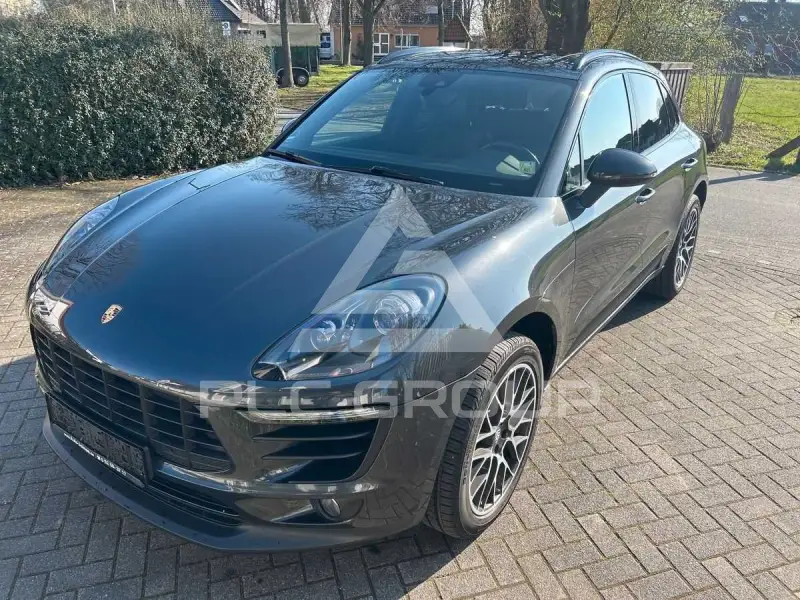 2017 Porsche MACAN