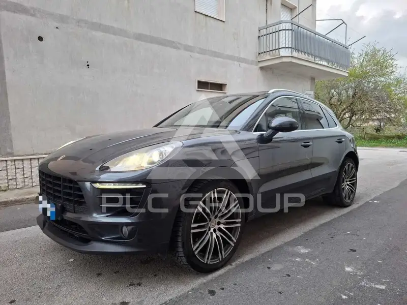 2017 Porsche MACAN
