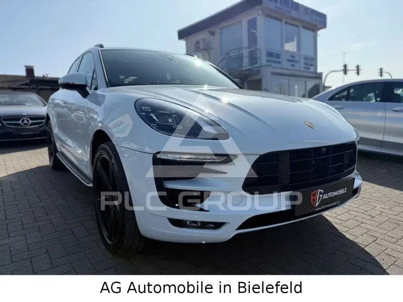 2017 Porsche MACAN