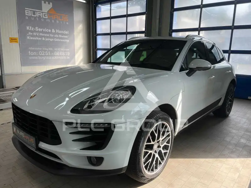 2017 Porsche MACAN