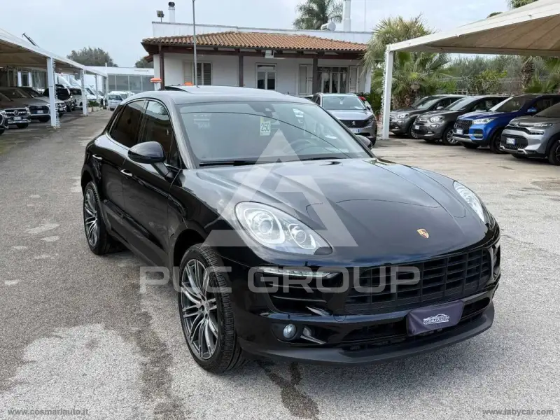 2017 Porsche MACAN