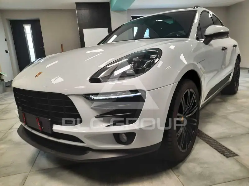 2018 Porsche MACAN
