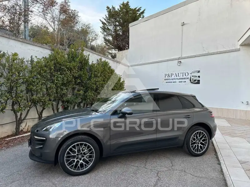 2017 Porsche MACAN