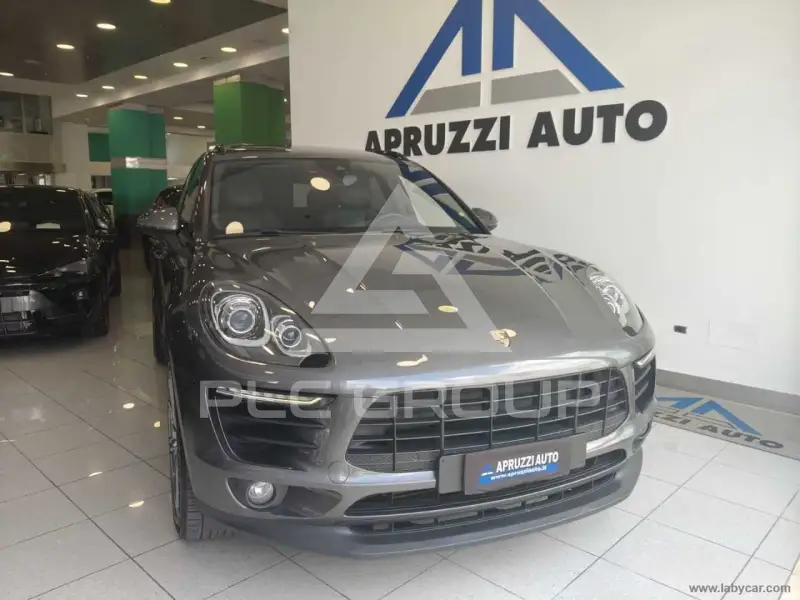 2017 Porsche MACAN