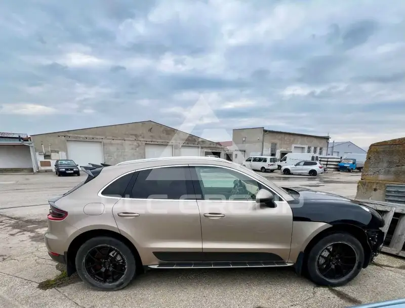 2017 Porsche MACAN