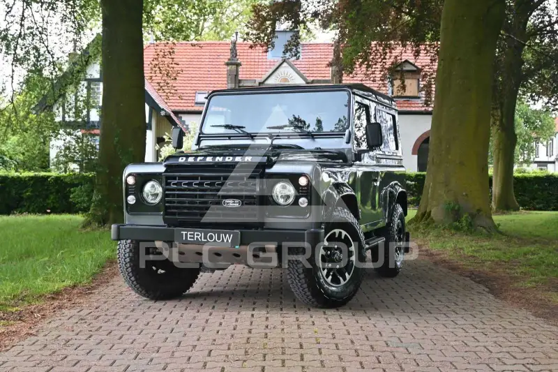 2017 Land Rover DEFENDER