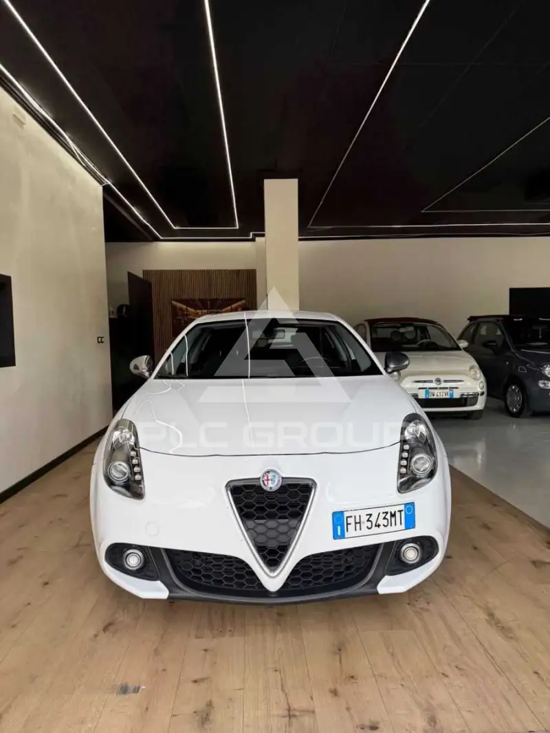 2017 Alfa Romeo Giulia