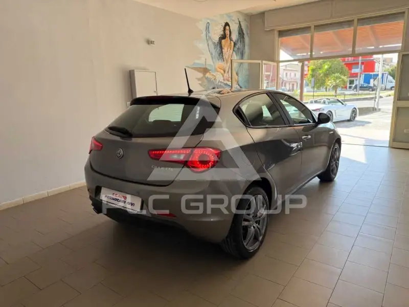 2017 Alfa Romeo Giulia