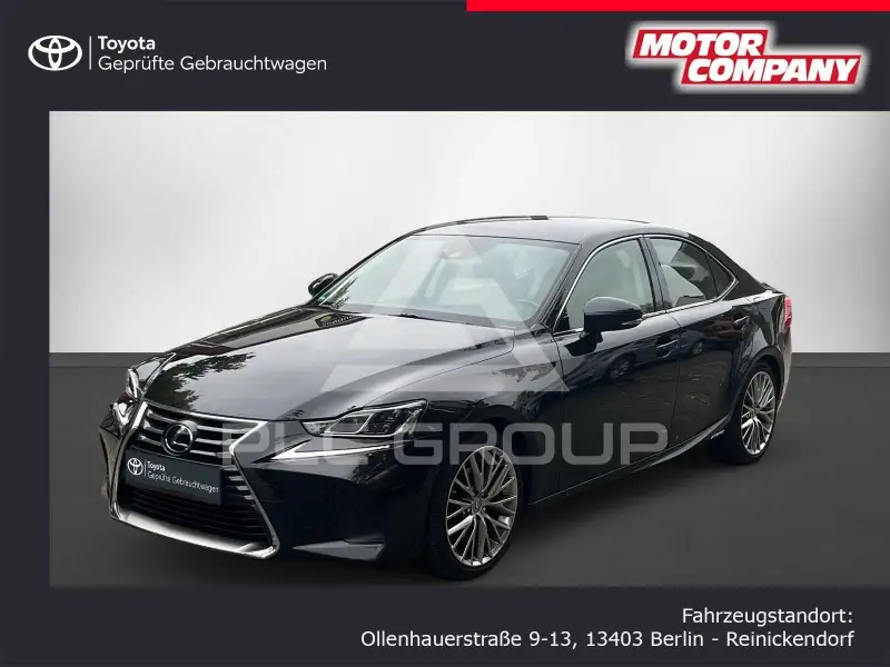 2017 Lexus IS300