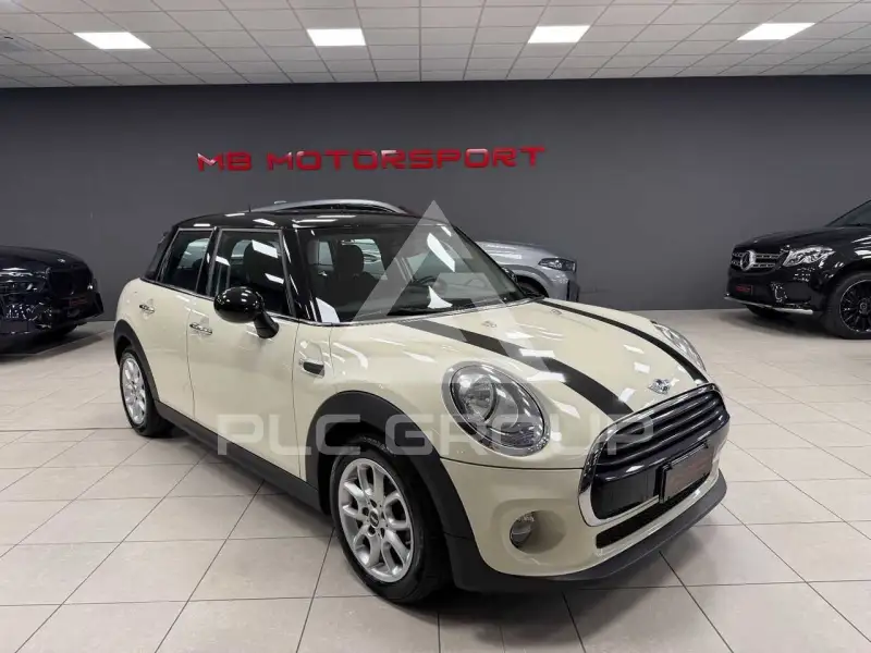 2017 Mini COOPER