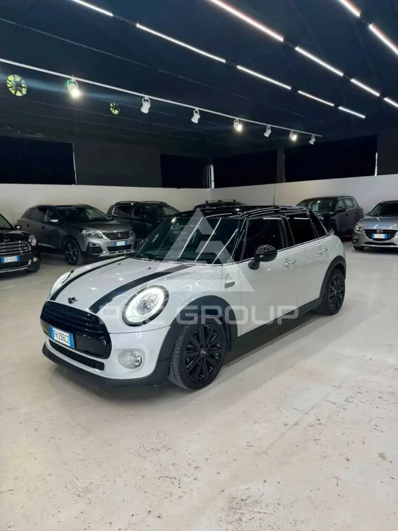 2017 Mini COOPER