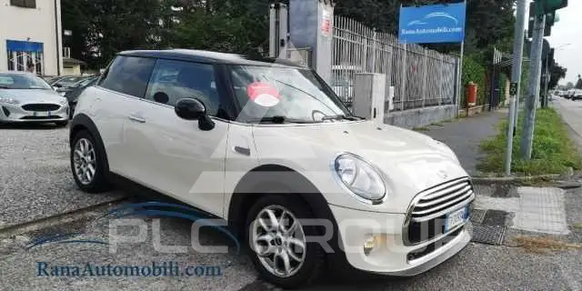 2017 Mini COOPER