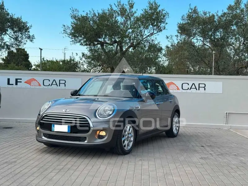 2017 Mini COOPER