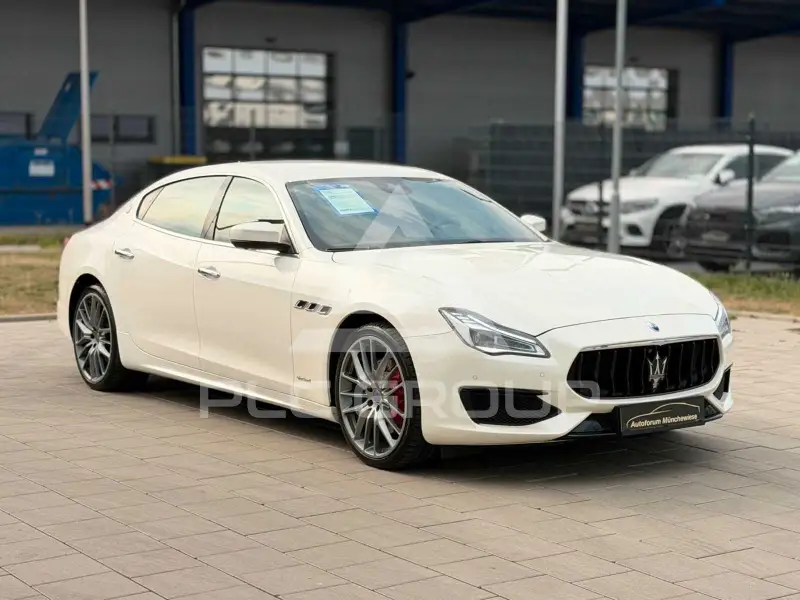 2017 Maserati QUATTROPORTE