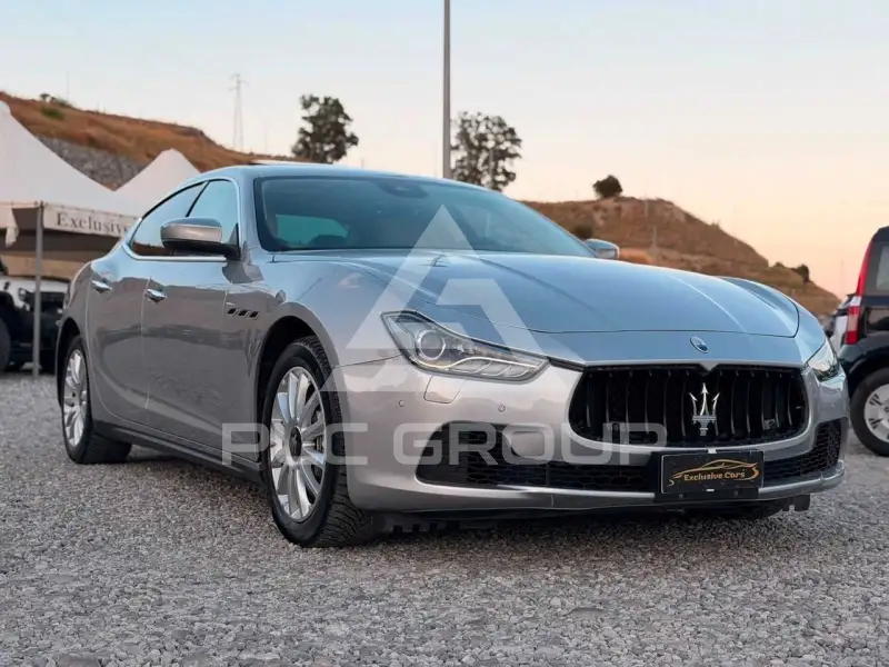 2017 Maserati GHIBLI