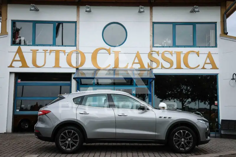2017 Maserati LEVANTE